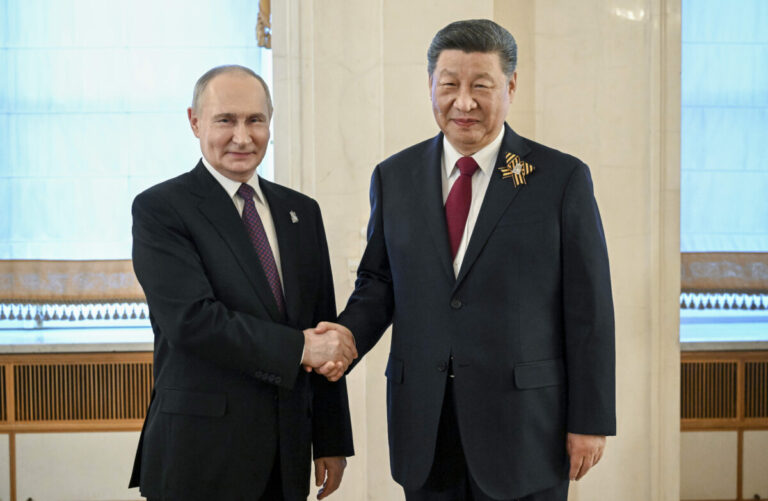 Putin a Si Ťin-pching sľúbili posilnenie spolupráce medzi Ruskom a Čínou