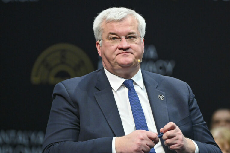 Návrh na 30-dňové prímerie Rusko podľa Kyjeva „úplne ignoruje“