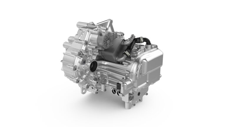 ZF chystá nové predlžovače pre elektromobily, dlhé cesty nebudú problém – FOTO