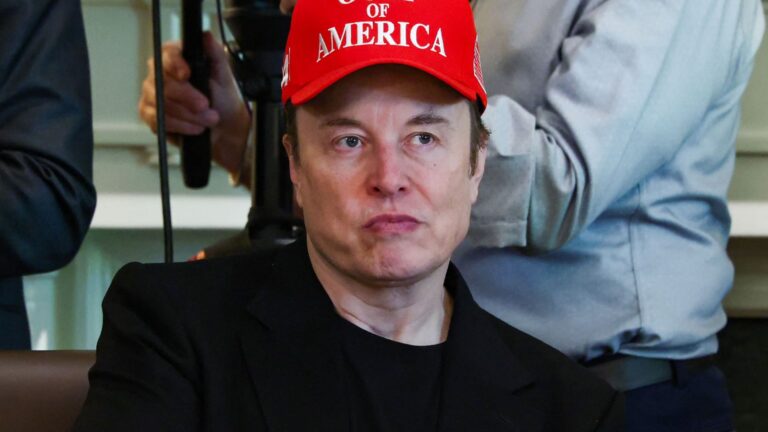 Musk rampuje po útokoch na daňové doklady Trump