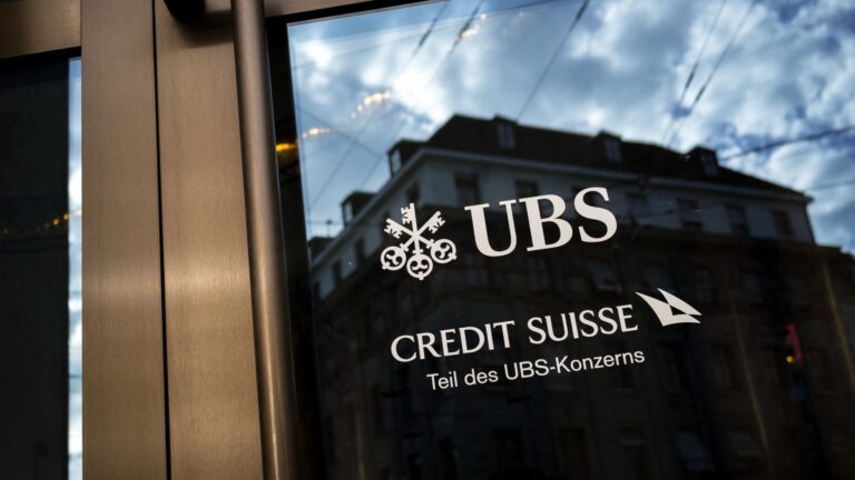 Švajčiarska vláda navrhuje náročné nové pravidlá kapitálu v hlavnej rade pre UBS