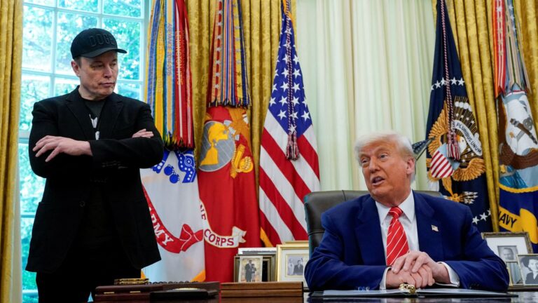 Trump-hudobné spory vychádza z miliardárov, politikov a odborníkov