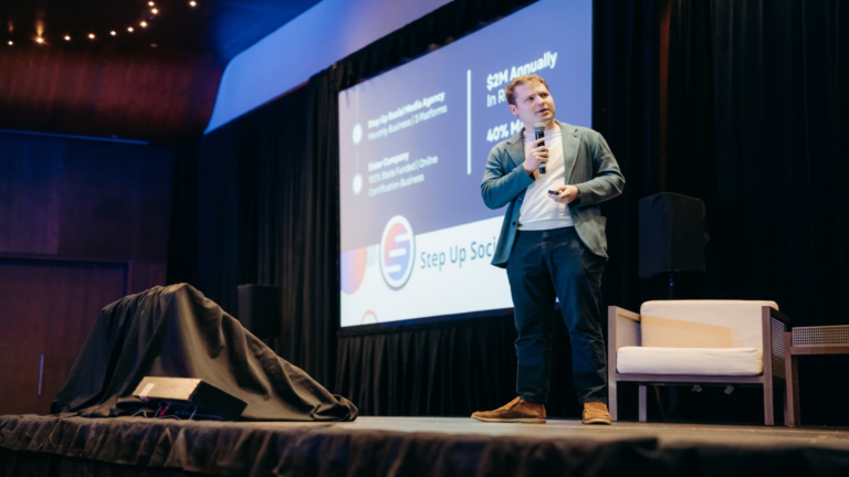 Zakladateľ startupu Emil Barr bol vyplatený 200 000 dolárov za jeho univerzitu
