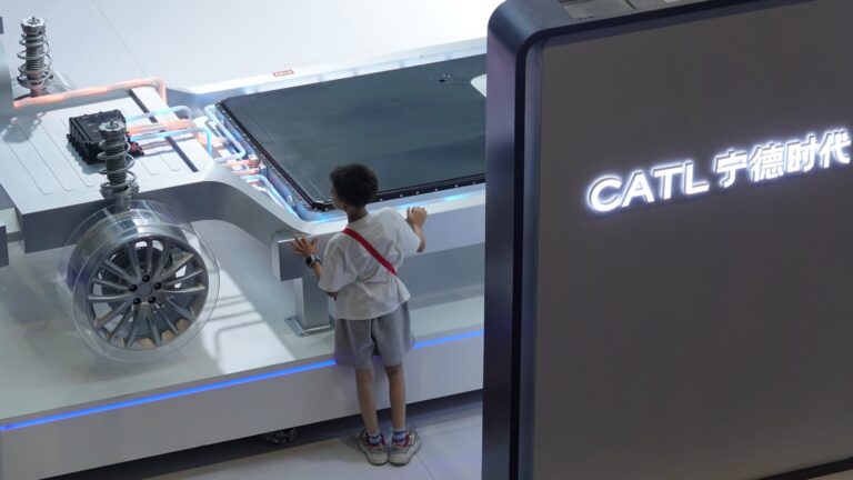 Čína batéria gigant catl sa rozširuje globálne: tu je dôvod, prečo na tom záleží