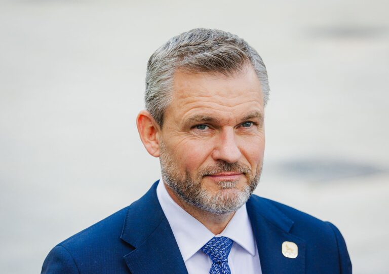 Ak by sa Smer a Hlas prestali odlišovať, môžu kandidovať aj spoločne, Pellegrini však stále odlišnosti vidí