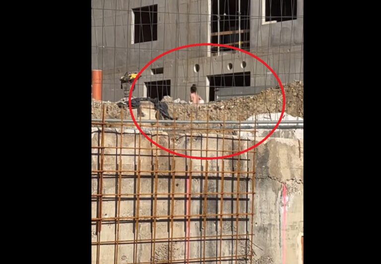 Pacientka ušla z nemocnice v Spišskej Novej Vsi, zahalená v plachte vyskočila cez okno – FOTO