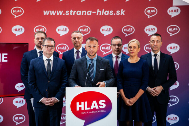 Hlas rešpektuje rozhodnutie prezidenta nevypísať referendum, apelujú aj na politikov a verejnosť