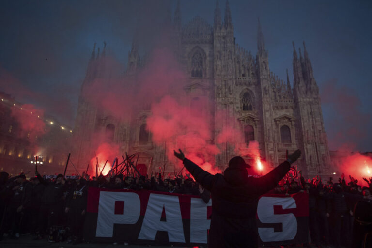 Francúzsky minister spravodlivosti žiada prísnejšie tresty za násilie voči policajtom po oslavách triumfu PSG v LM – VIDEO