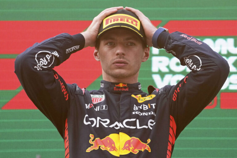 Verstappen a Red Bull dúfajú v rakúsky reštart sezóny, McLaren a Mercedes chcú využiť formu