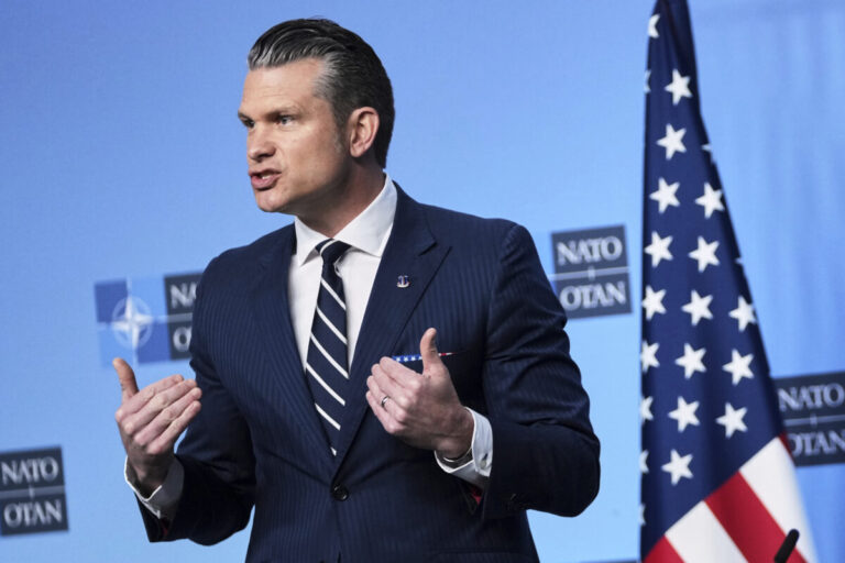 USA tlačia na členov NATO, aby zvýšili výdavky na obranu