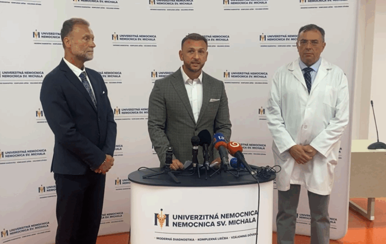 Slovenská neurochirurgia na svetovej úrovni, v Bratislave otvorili najmodernejšiu operačnú sálu – VIDEO