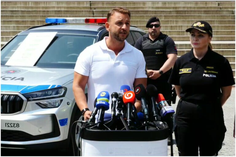 Nové policajné autá a kamery budú mať premiéru na ME vo futbale do 21 rokov, uviedol Šutaj Eštok – VIDEO