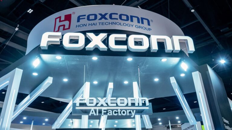 Maker iPhone Foxconn predstavuje hlavnú hru pre dátové centrum AI