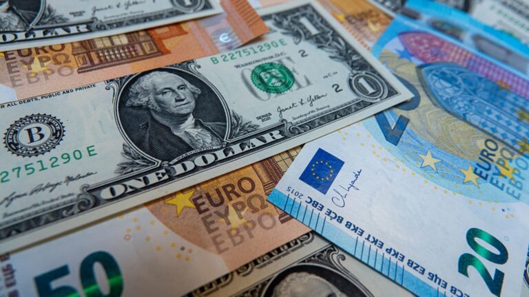 Euro stúpa – a Trumpove politiky by ju mohli tlačiť ešte vyššie