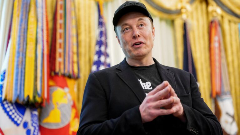 Elon Musk sa objavuje pri výbere poroty v skúške úmrtia Autopilot Tesla