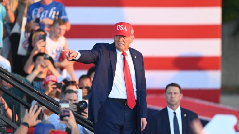 Trump hovorí, že krajiny, ktoré sú v súlade s BRICS BLOC, bude čeliť ďalším 10% tarifám