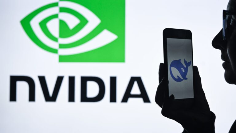 Juhovýchodná Ázia sa nemusí brať do strany v americko-Číni technikovej rivalite: odborníci