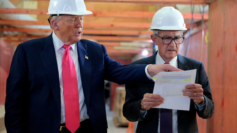 Powell tlaková kampaň sa zvyšuje