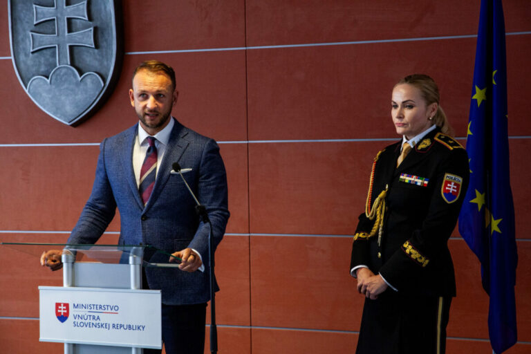 Šutaj Eštok sa vyjadril k zásahu v Dnipre, kritizoval českú tajnú službu za zverejnenie informácie o ruskej stope – VIDEO