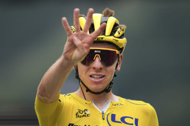 Tour de France štartuje s Pogačarom ako favoritom, pelotón čaká horúca a čisto francúzska trasa