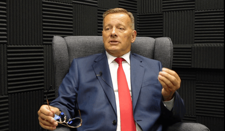 EÚ sa bojí silných lídrov, vyhlásil Kollár. Prezradil, ktorému francúzskemu politikovi fandí a nie je to Macron! – VIDEO