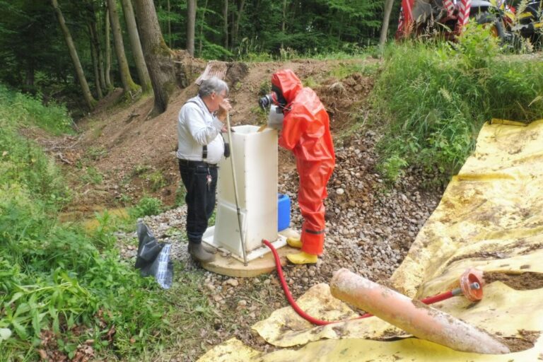 Ministerstvo vnútra ukončilo činnosti v areáli Chemko Strážske, kontroly však budú pokračovať – FOTO