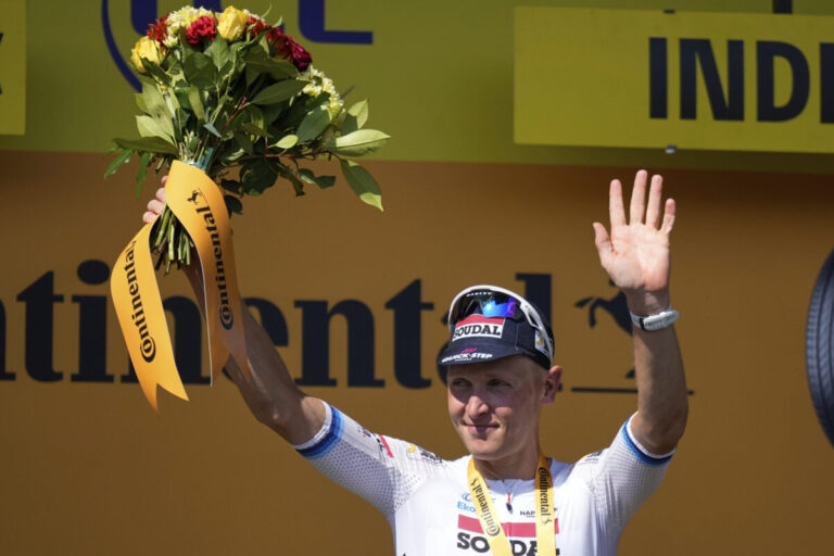 Druhý Merlierov triumf na tohtoročnej Tour, Van der Poelovi ušiel epický triumf v poslednom kilometri