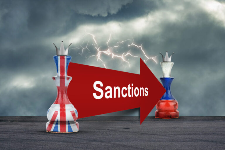Británia sa pripojila k sankciám EÚ voči ruskej energetike