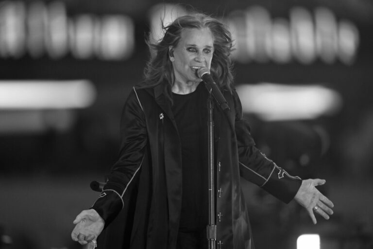 Vo veku 76 rokov zomrel legendárny Ozzy Osbourne – FOTO