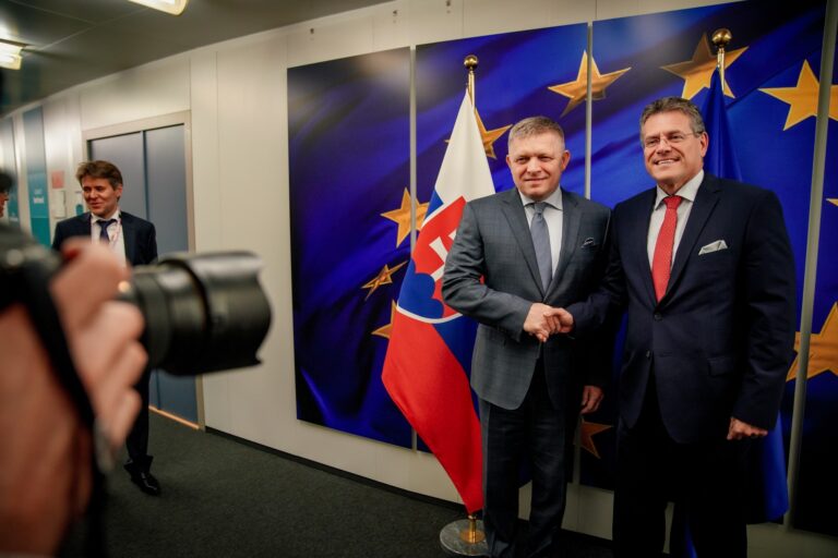Diabol je skrytý v detailoch, uviedol premiér Fico a pochválil Šefčoviča