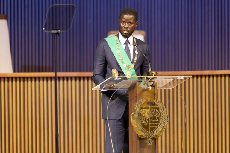 Francúzska armáda opúšťa Senegal, Paríž tak ukončil vojenskú prítomnosť v západnej Afrike