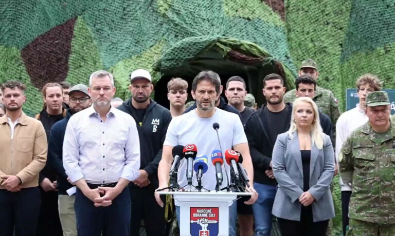 Pellegrini nastúpil na výcvik do Národných obranných síl, čaká ho budíček o 5:30 a žiadne úľavy – VIDEO