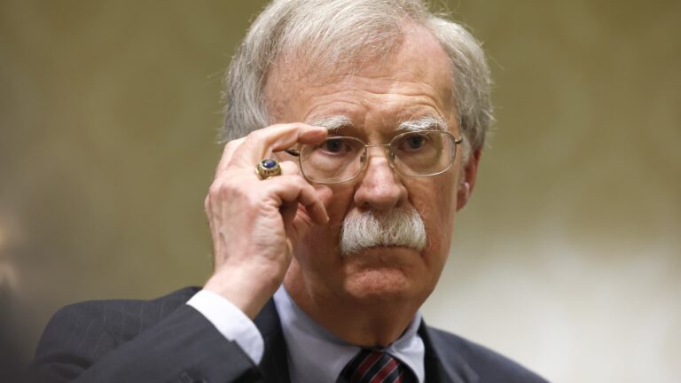 FBI Raids Home John Bolton, bývalý poradca Trump