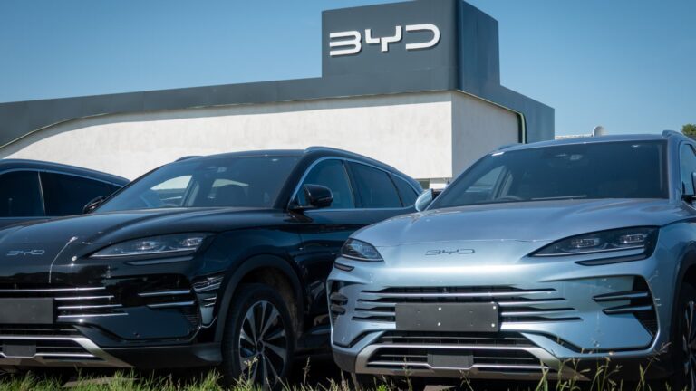 Čínske príspevky BYD Prvý dodací pokles v roku 2025 ako EV Cena War Bites