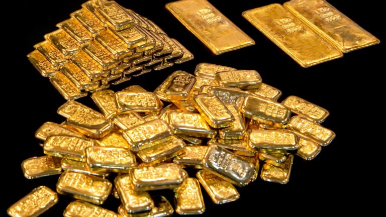 Gold Futures vylúčte z maximov ako Biely dom na vydanie objasnenia taríf Bullion