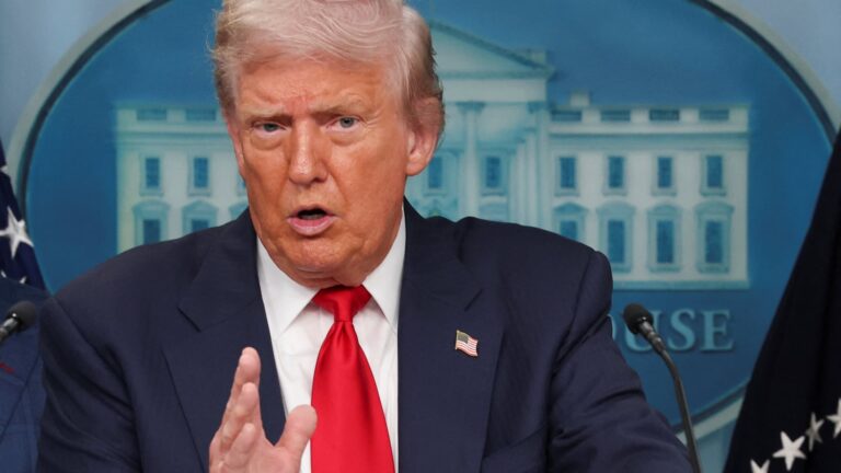 Trump rozširuje termín tarify v Číne o 90 dní