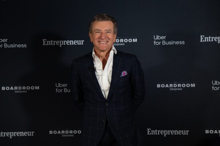 8 silných lekcií z Roberta Herjaveca na úrovni podnikateľa, ktorú potrebuje každý zakladateľ počuť