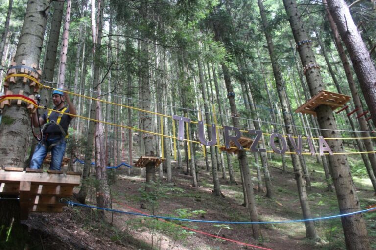 V rekreačnej zóne Turzov otvorili lanový park – FOTO