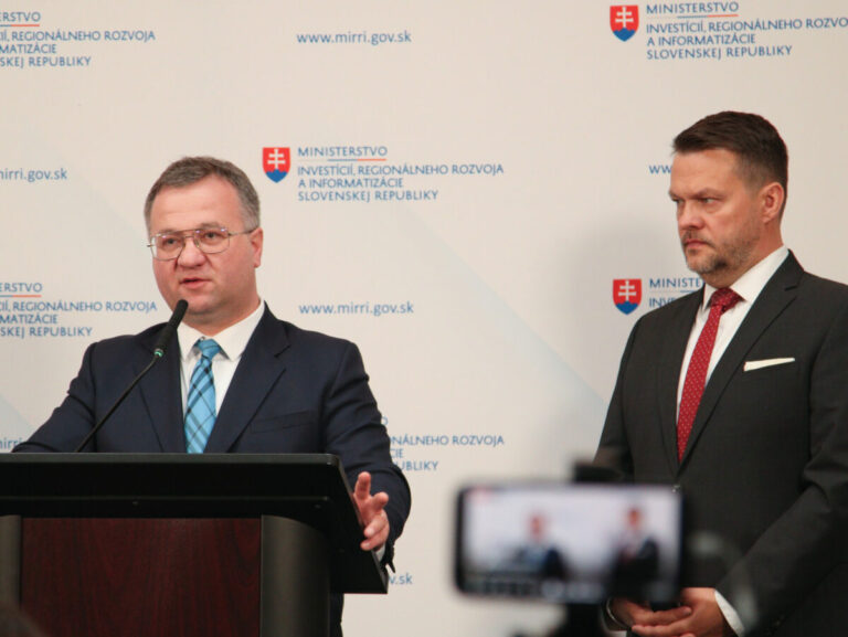 Migaľ a Šalitroš iniciujú vznik nového pietneho miesta, má byť venované veliteľom povstania Viestovi a Golianovi