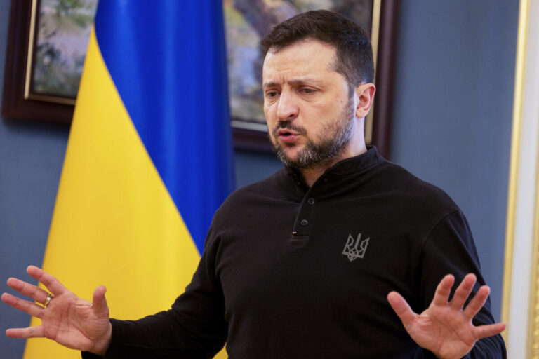 Európski lídri a Zelenskyj chcú Trumpa presvedčiť, aby pri stretnutí s Putinom zohľadnil záujmy Ukrajiny