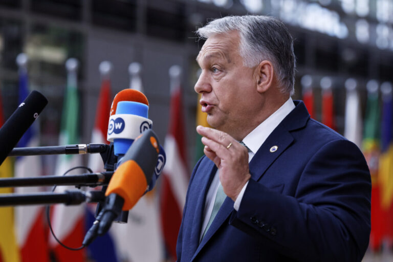 Orbán sa posťažoval Trumpovi na ukrajinské útoky na ropovod Družba