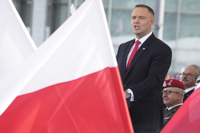 Poľský prezident vetoval zákon o finančnej pomoci Ukrajine, čím spochybnil ďalšie financovanie služby Starlink