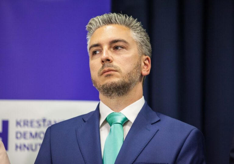 Košická župa trvá na svojom a odmieta obvinenia z akcie Kolumbia, Trnka naznačil možné právne kroky