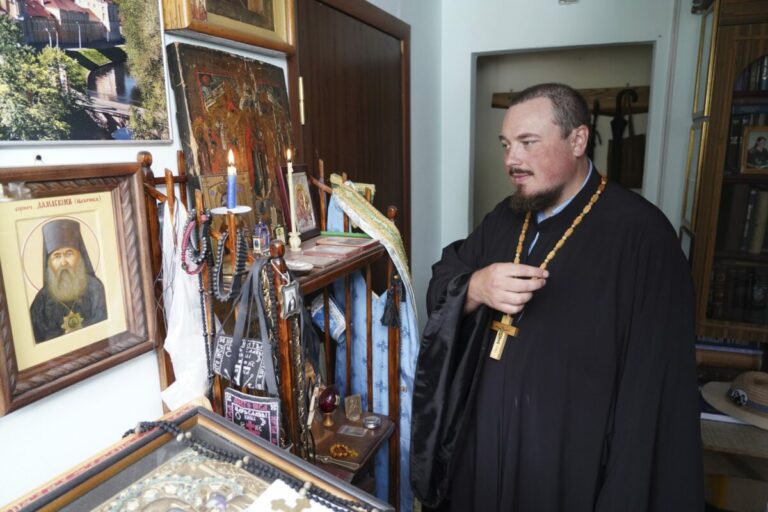 Populárny duchovný a odporca ruskej vojny chce samostatnú kazašskú pravoslávnu cirkev