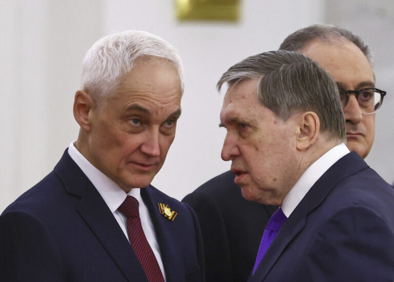 Putin so sebou na Aljašku berie aj ministrov zahraničia, obrany a financií