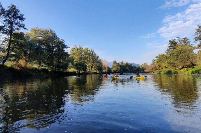 Desaťdňové putovanie po rieke Hron sa začína, budúcnosť rieky je v ľudských rukách – FOTO