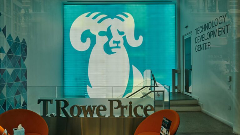 Akcie T. Rowe Ceny Squace After Deal, kde Goldman bude investovať 1 miliardu dolárov do manažéra aktív