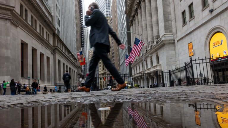 Private Equity Raids Wall Street pre talent na získavanie finančných prostriedkov