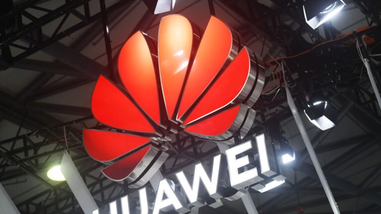 Nvidia uznáva Huawei Challenge po spustení súpera AI Cluster