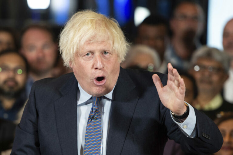 Boris Johnson vyzýva na nasadenie západných vojsk na Ukrajine. Bude to signál pre Putina